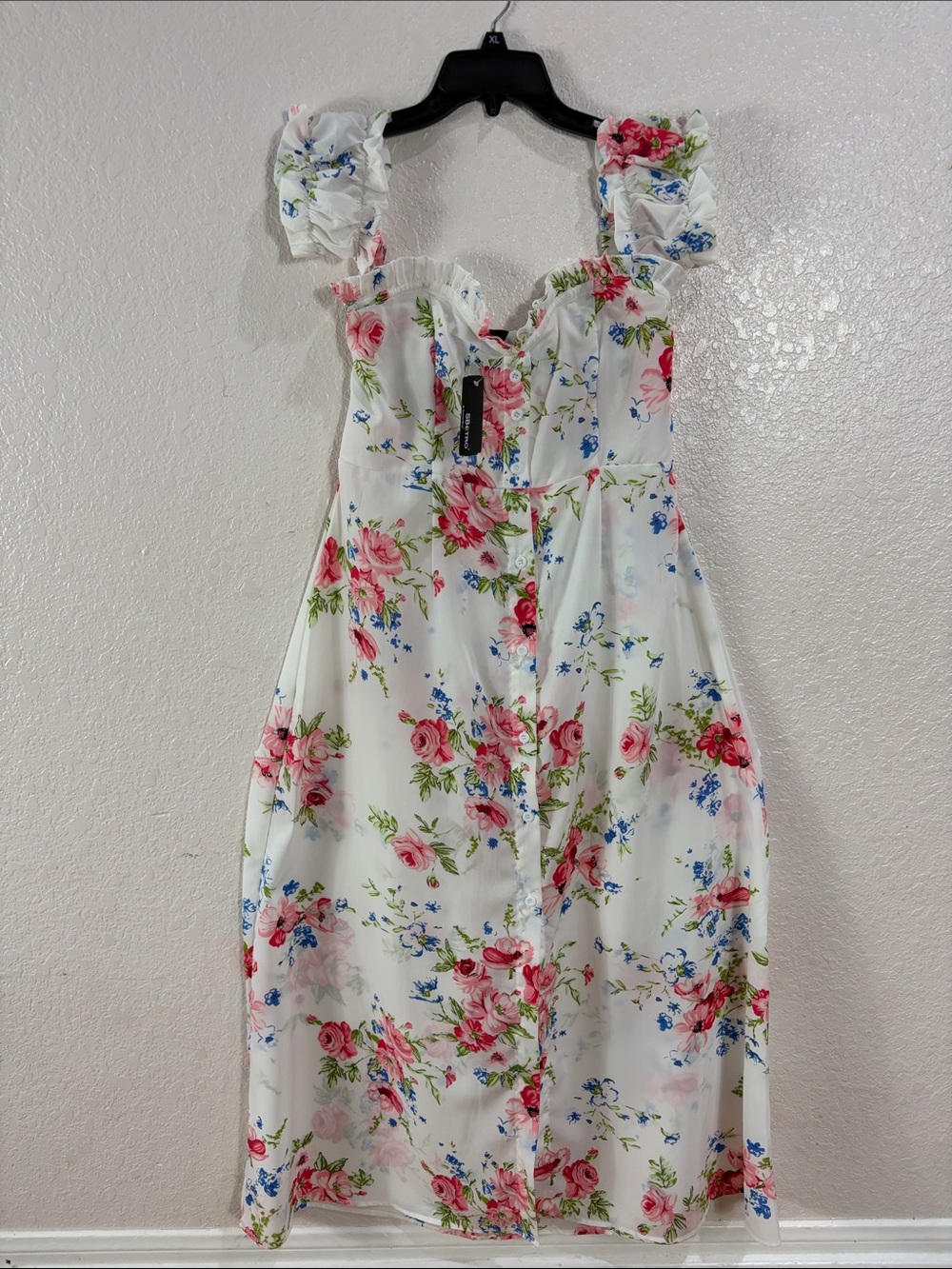 SBETRO,Size XL,White Floral Maxi Dress with Ruffled Straps
